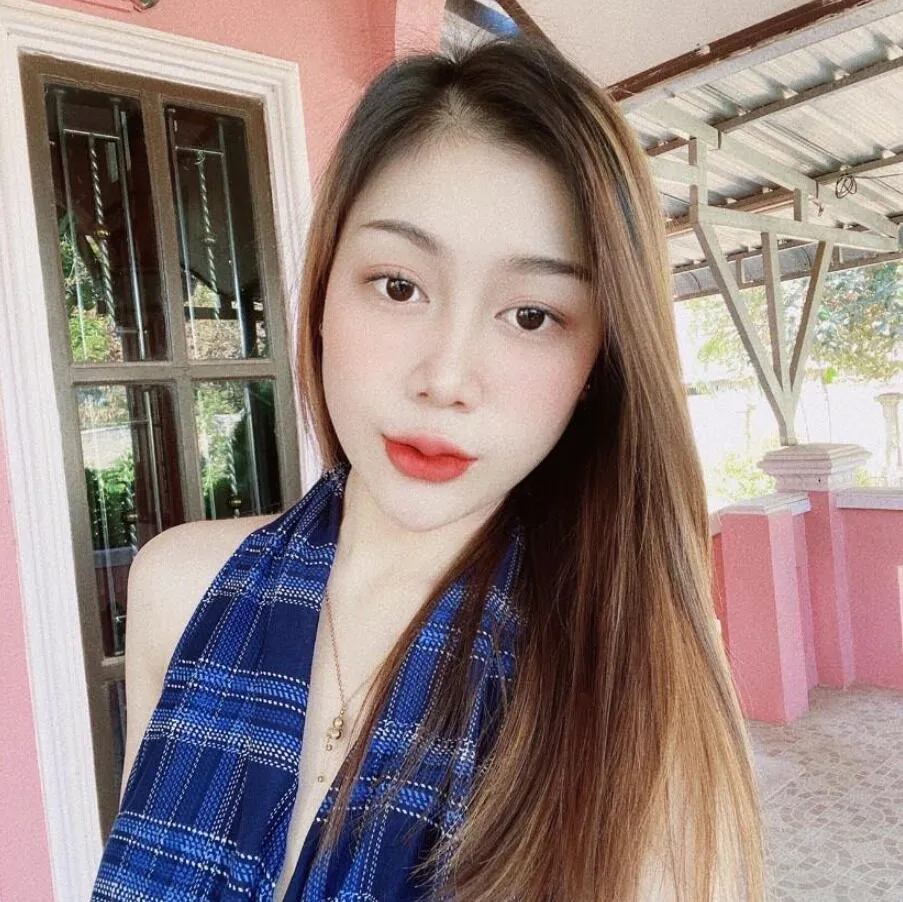 Lan Chi trực tiếp quảng cáo và tiếp thị thương hiệu gamebaidoithuong.rest